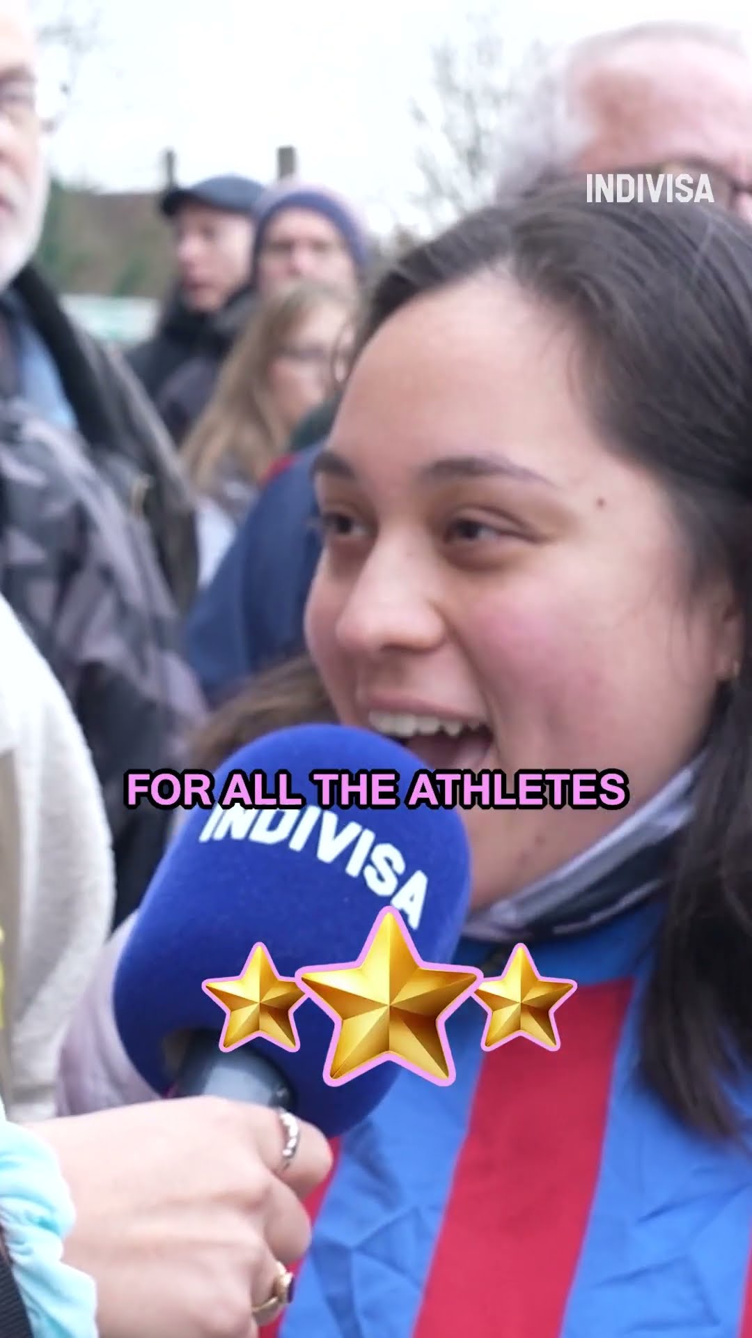 她并未因此 她并未因此